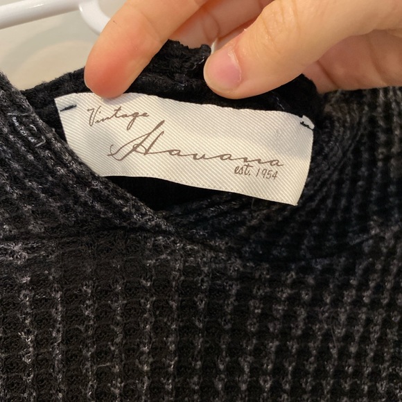 XS/S Vintage Havana Black Waffled Hoodie - Picture 4 of 4